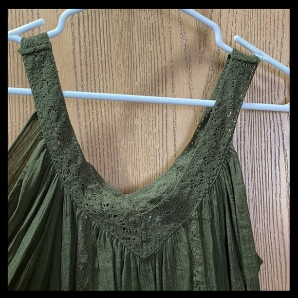 NO BOUNDARIES SIZE M V-NECK COLD SHOULDER 3/4 LENGTH BELL SLEEVE CROCHET BOHO - Picture 3 of 10